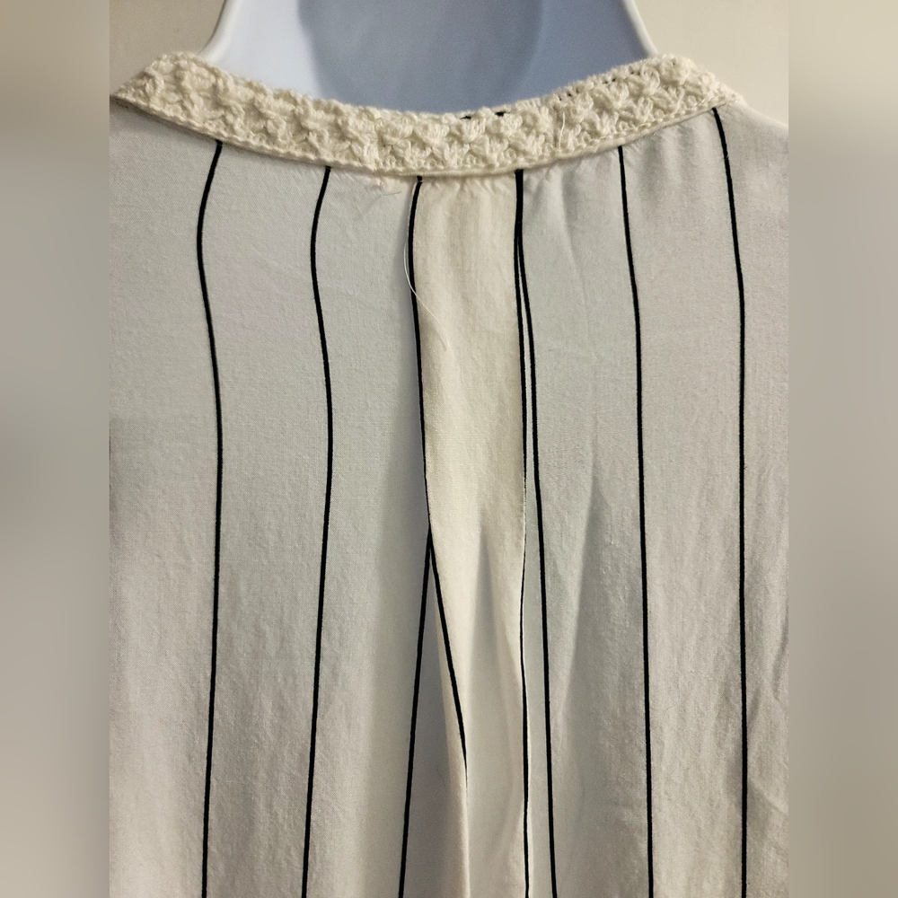 Boutique Bailey & Chloe top M - Picture 6 of 8